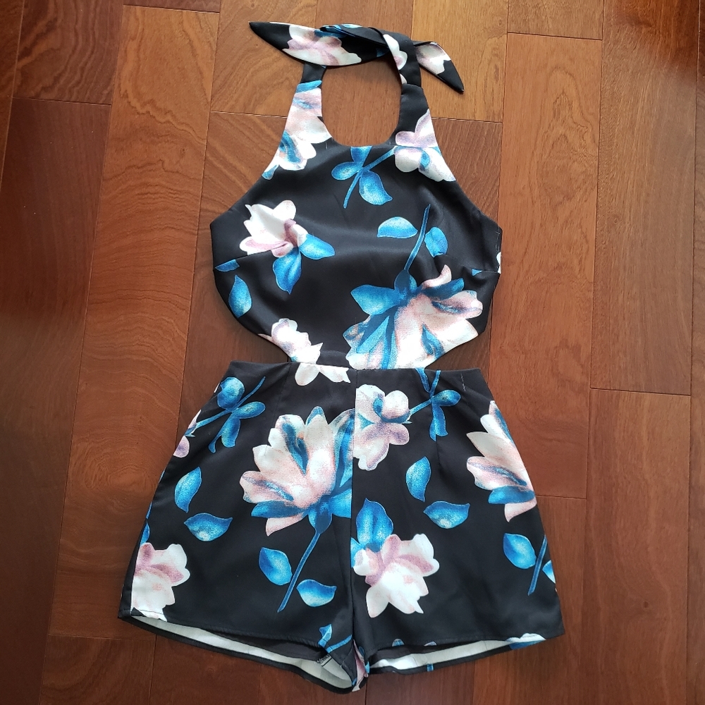 FN Romper - Picture 3 of 3